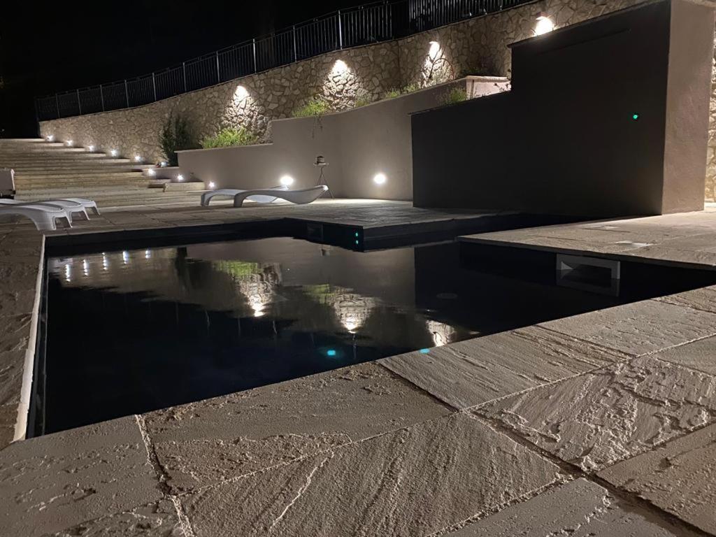 Aparthotel Il Castello Di Perchia Crocemaroggia Exteriér fotografie