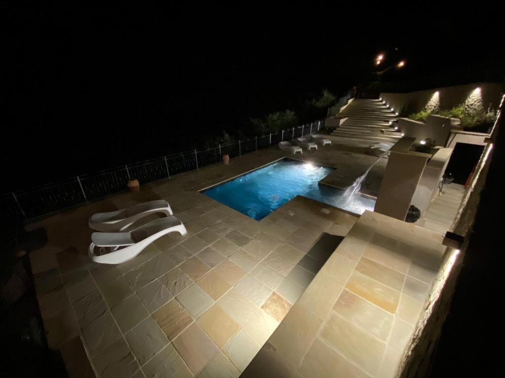 Aparthotel Il Castello Di Perchia Crocemaroggia Exteriér fotografie