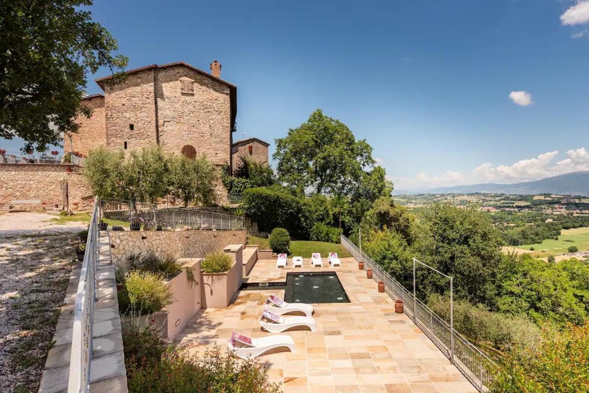 Aparthotel Il Castello Di Perchia Crocemaroggia Exteriér fotografie
