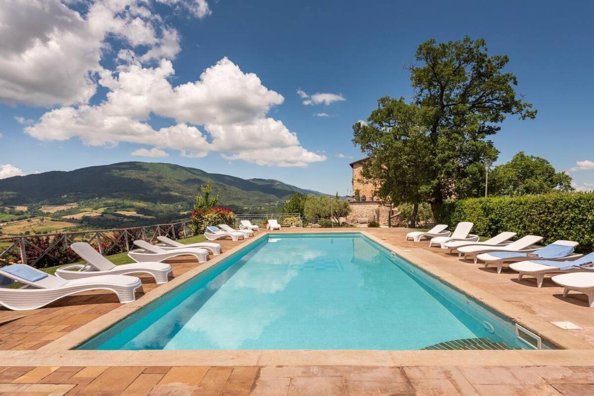 Aparthotel Il Castello Di Perchia Crocemaroggia Exteriér fotografie