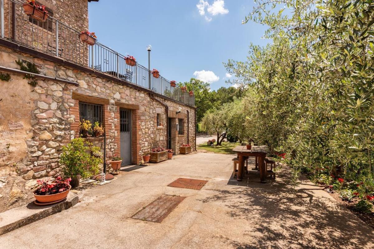 Aparthotel Il Castello Di Perchia Crocemaroggia Exteriér fotografie