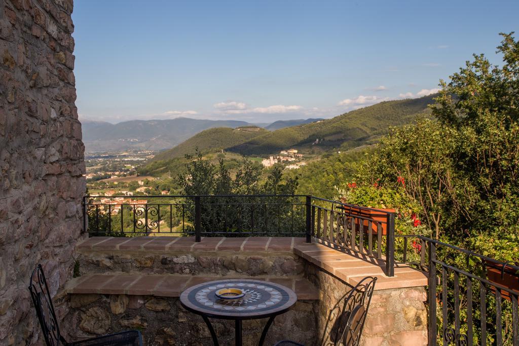 Aparthotel Il Castello Di Perchia Crocemaroggia Exteriér fotografie