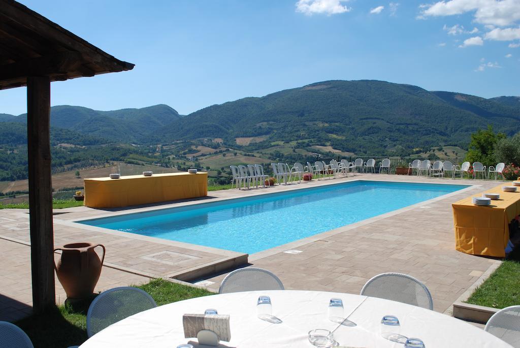 Aparthotel Il Castello Di Perchia Crocemaroggia Exteriér fotografie